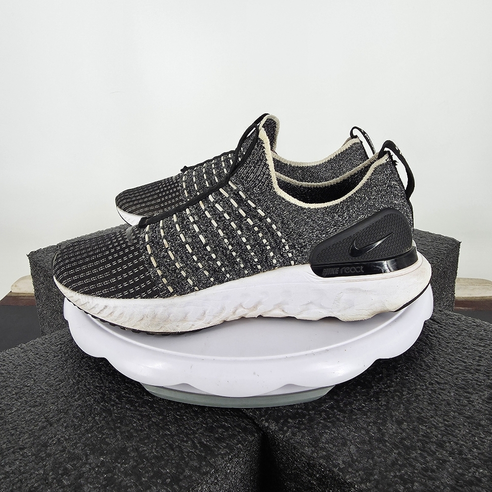 Nike React Phantom Run Flyknit 2 Women’s 7 Black White CJ0280-002 Running Shoes